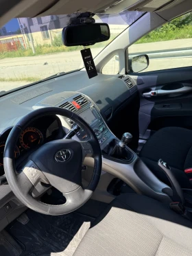 Toyota Auris, снимка 5