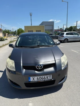 Toyota Auris, снимка 1