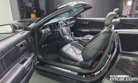 Ford Mustang Convertible, снимка 10