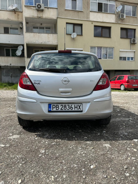 Opel Corsa Топ състояние, снимка 4 - Автомобили и джипове - 45544789
