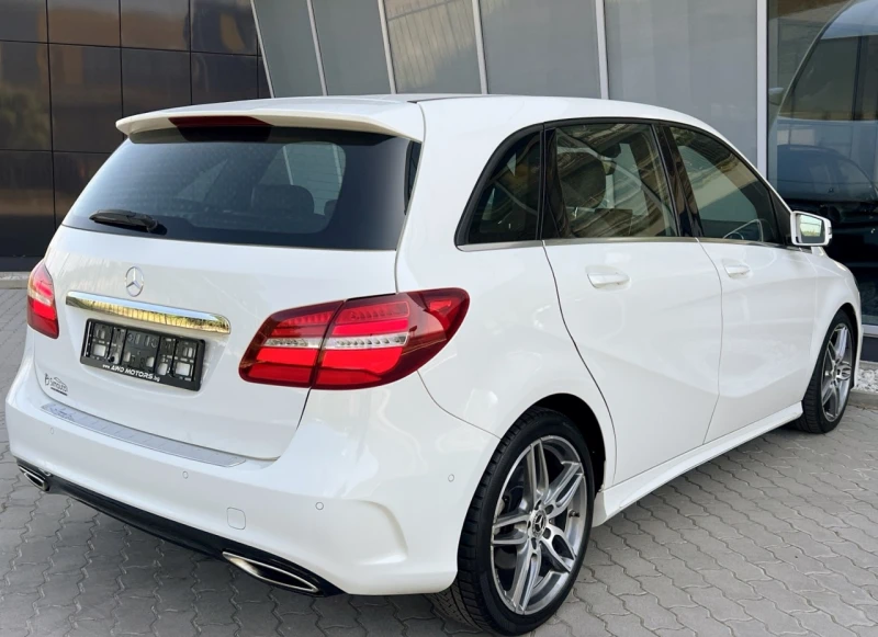 Mercedes-Benz B 220 AMG 4x4 Keyless Carplay Автоматик Нави Кожа Подгр, снимка 4 - Автомобили и джипове - 42892634