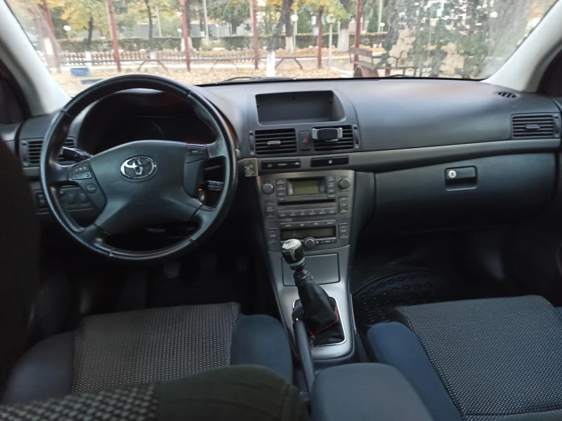 Toyota Avensis, снимка 6 - Автомобили и джипове - 47895602