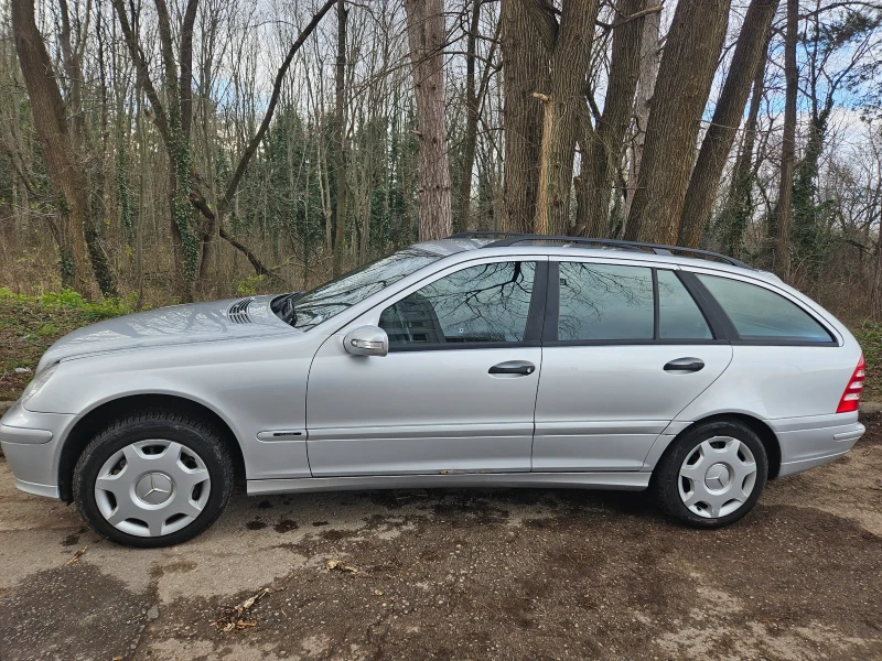 Mercedes-Benz C 180, снимка 2 - Автомобили и джипове - 48547276