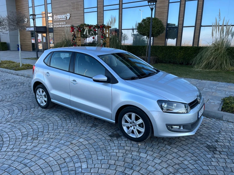 VW Polo 1.4Bi Fuel Заводска газ Навигация напълно обслужен, снимка 5 - Автомобили и джипове - 48834449