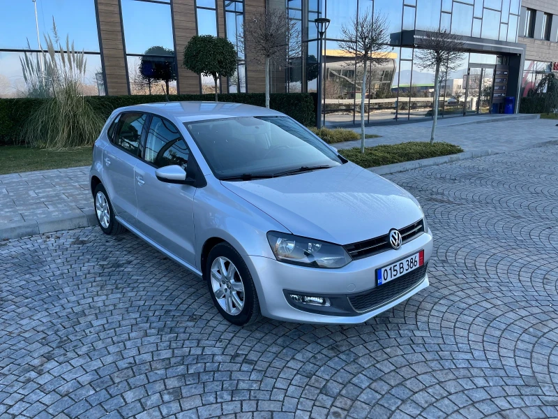 VW Polo 1.4Bi Fuel Заводска газ Навигация напълно обслужен, снимка 3 - Автомобили и джипове - 48834449