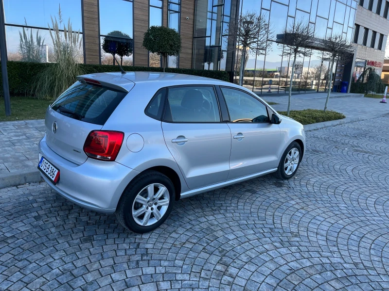 VW Polo 1.4Bi Fuel Заводска газ Навигация напълно обслужен, снимка 6 - Автомобили и джипове - 48834449