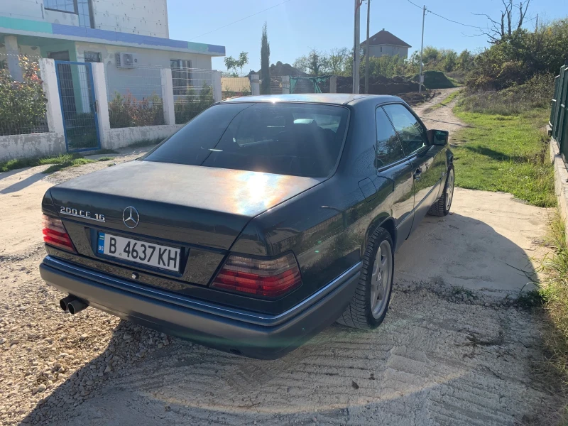 Mercedes-Benz 124 200CE, снимка 7 - Автомобили и джипове - 49273579