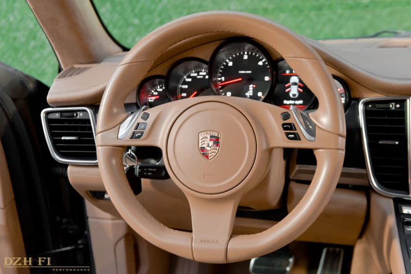 Porsche Panamera 3.0D GTS SHADOW, снимка 11 - Автомобили и джипове - 53336290