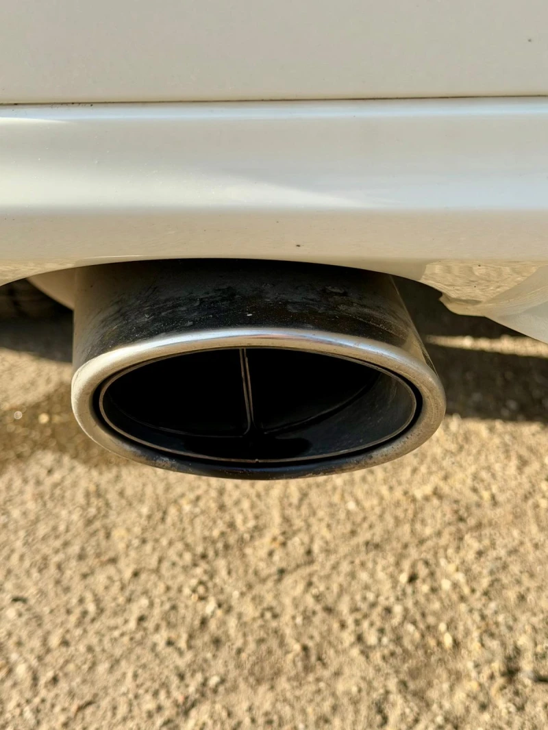 Mercedes-Benz E 220 Avantgarde 7Gtronic, снимка 12 - Автомобили и джипове - 53402691