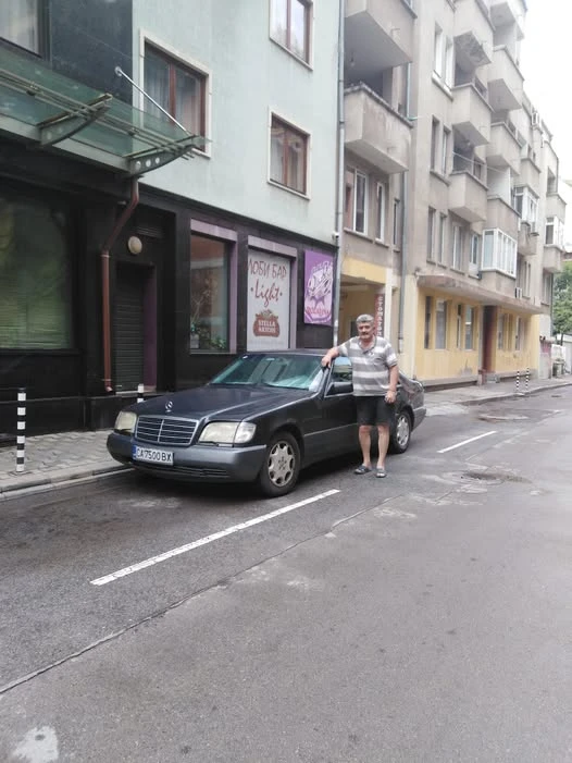 Mercedes-Benz S 320 w140