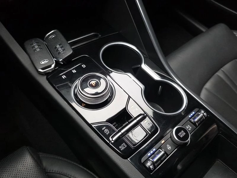 Kia K5 2.0| 150к.с.| ВКЛ.ТЕХНОТЕСТ, снимка 9 - Автомобили и джипове - 55136890