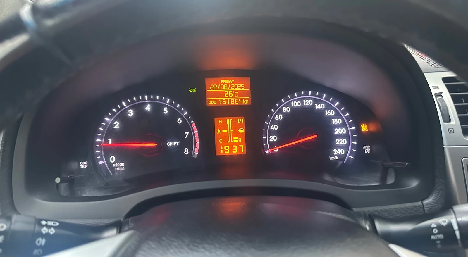 Toyota Avensis  - изображение 7