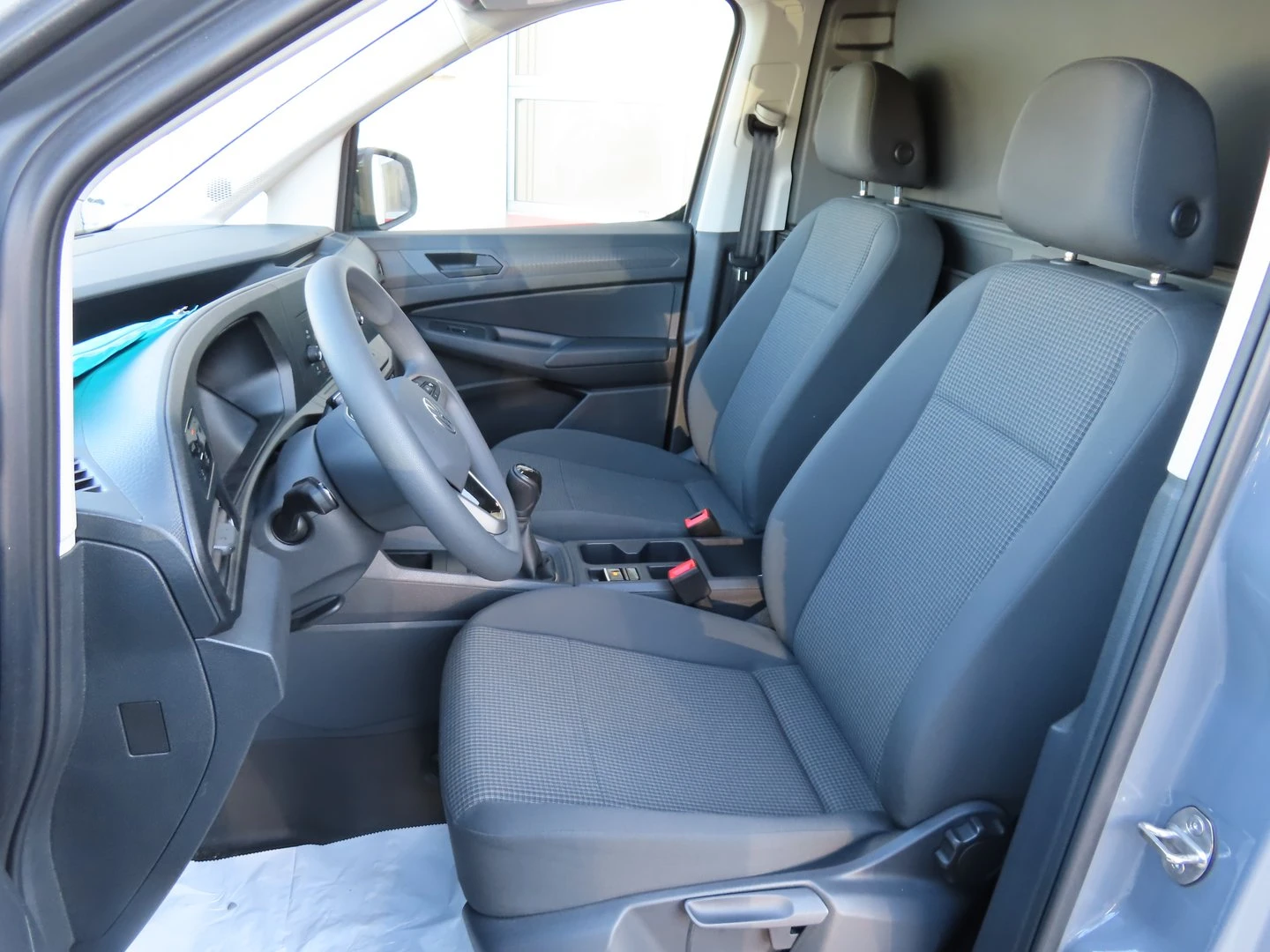 VW Caddy Cargo 3.1 m3 TDI - изображение 4