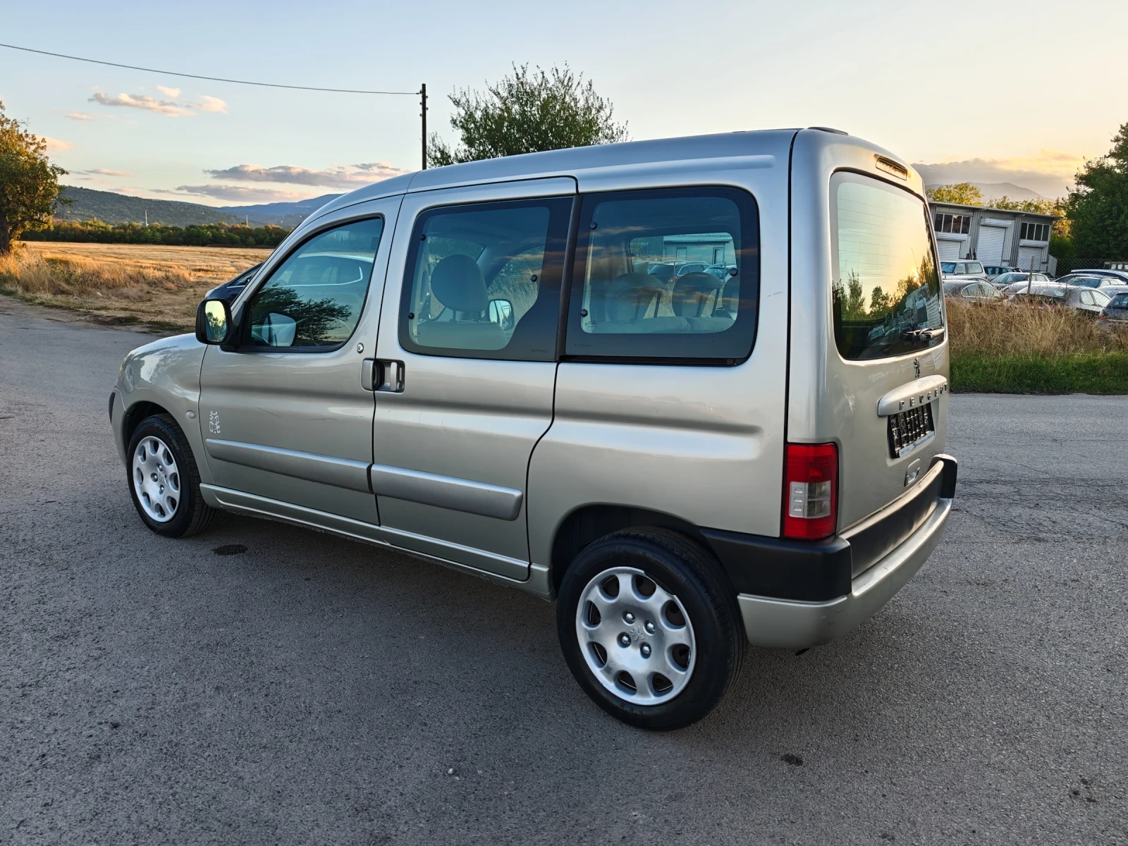 Peugeot Partner 1.6HDI-RANCH - изображение 4