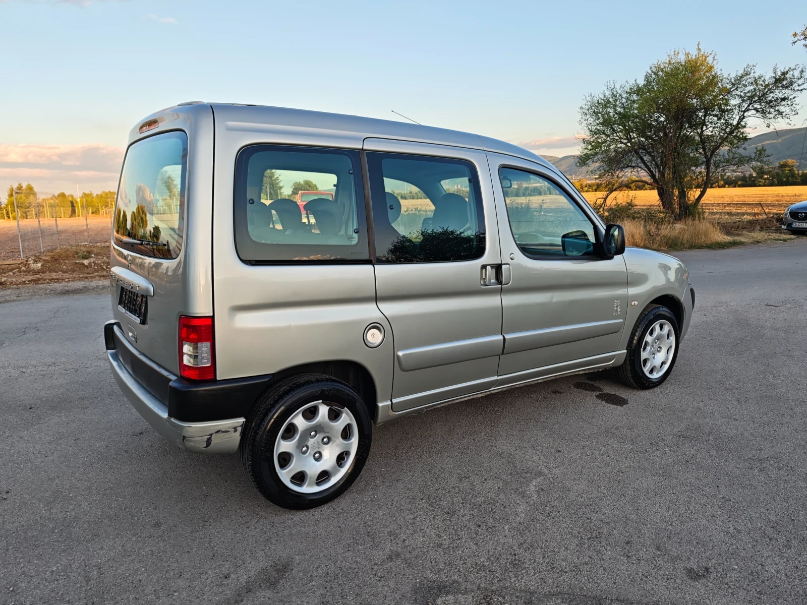 Peugeot Partner 1.6HDI-RANCH - изображение 6