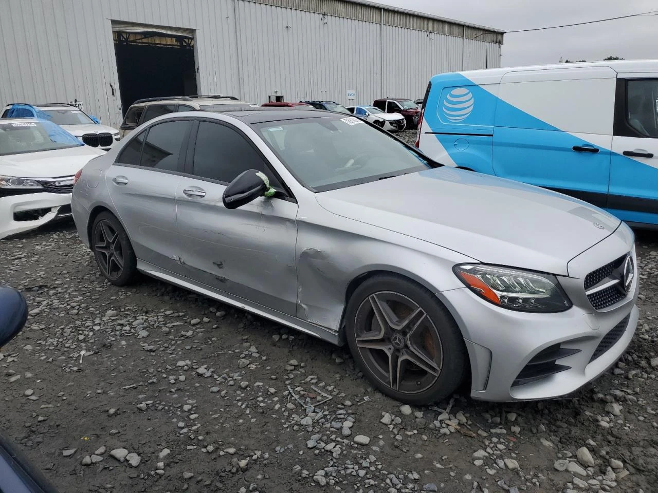 Mercedes-Benz C 300  - изображение 3