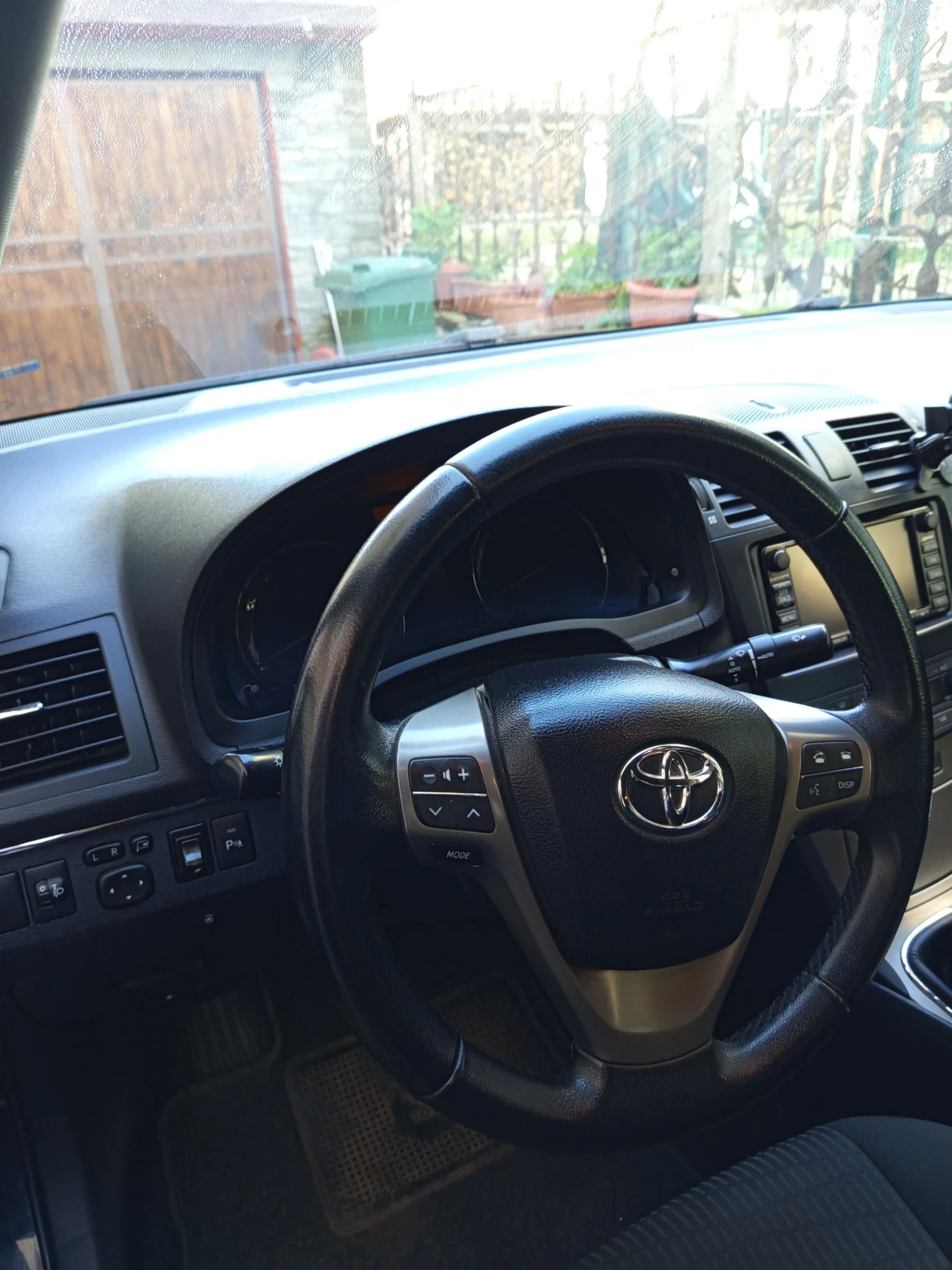 Toyota Avensis  - изображение 9