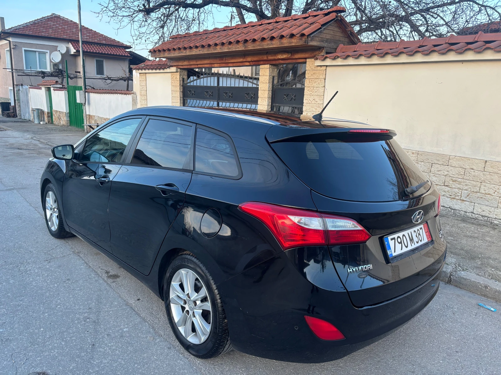 Hyundai I30 1.6 crdi - изображение 3