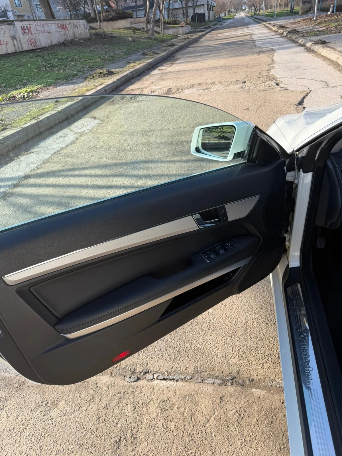 Mercedes-Benz E 220 Avantgarde 7Gtronic - изображение 6