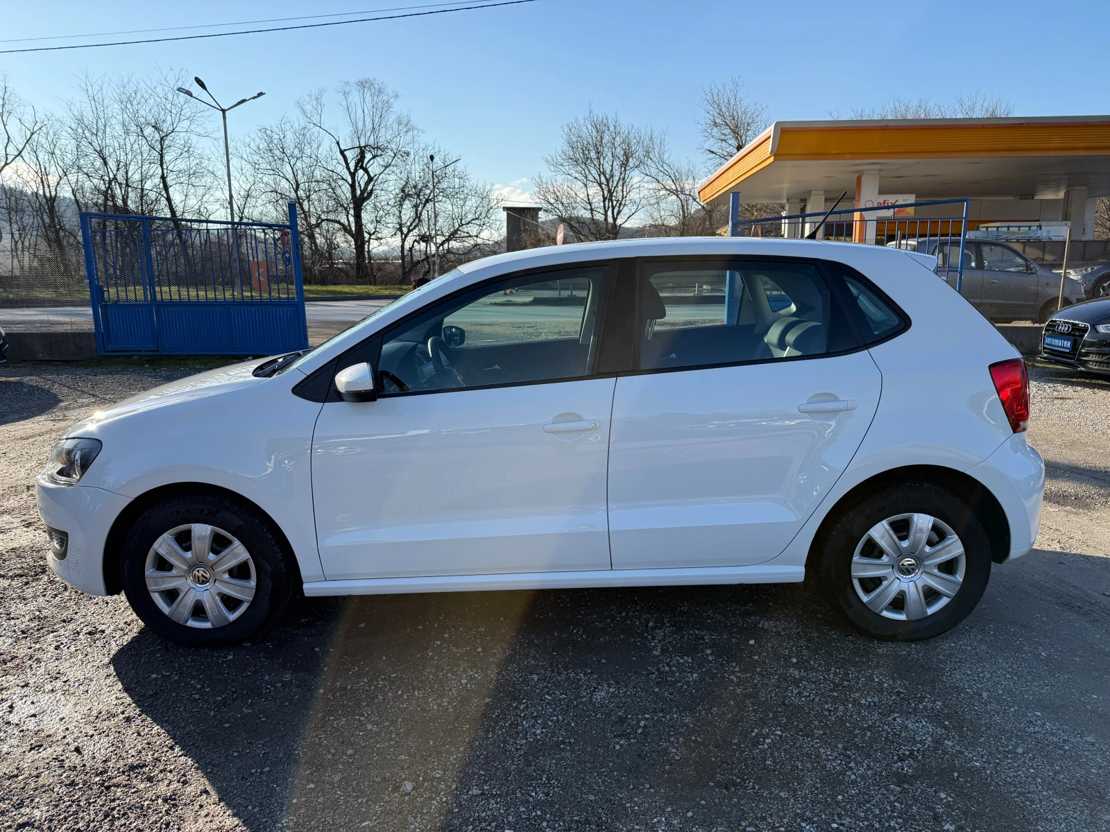 VW Polo 1.2I-133000КМ.-КЛИМАТИК-ЕЛ ПАКЕТ - изображение 3