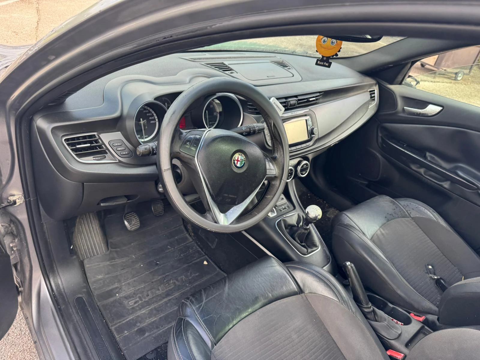Alfa Romeo Giulietta 1.6d - изображение 10