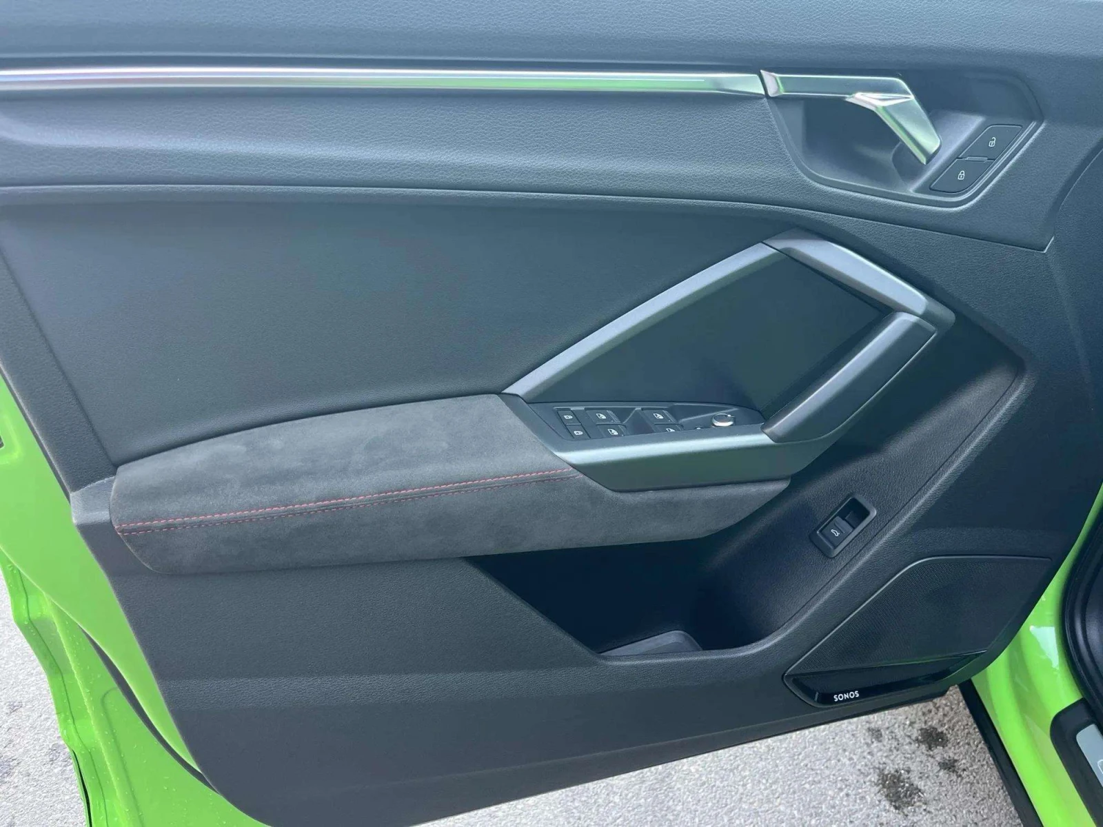 Audi RSQ3 Sportback, снимка 5 - Автомобили и джипове - 53992775