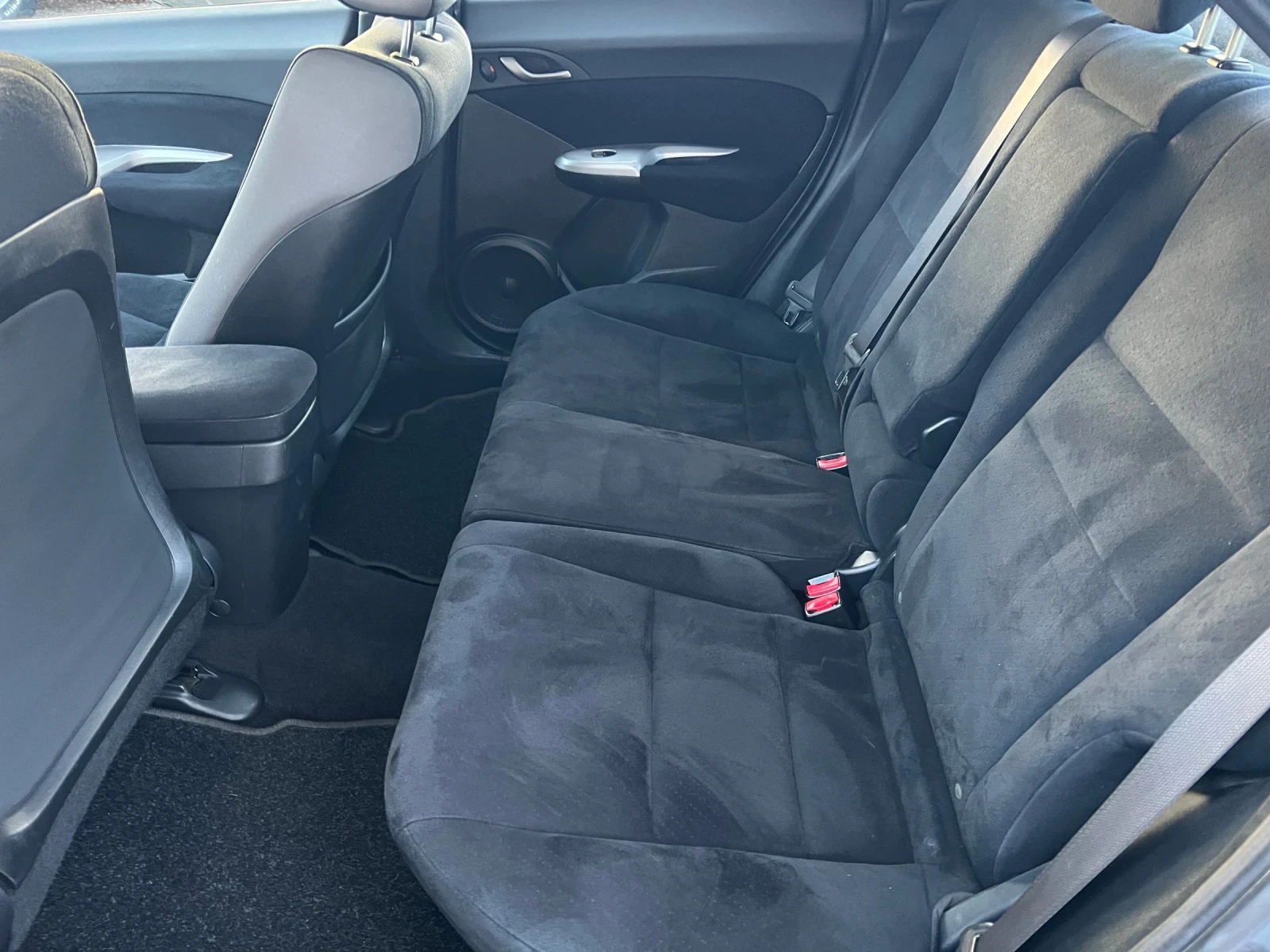 Honda Civic 1.8i Sport 5DR* ШВЕЙЦАРИЯ* , снимка 9 - Автомобили и джипове - 54008695