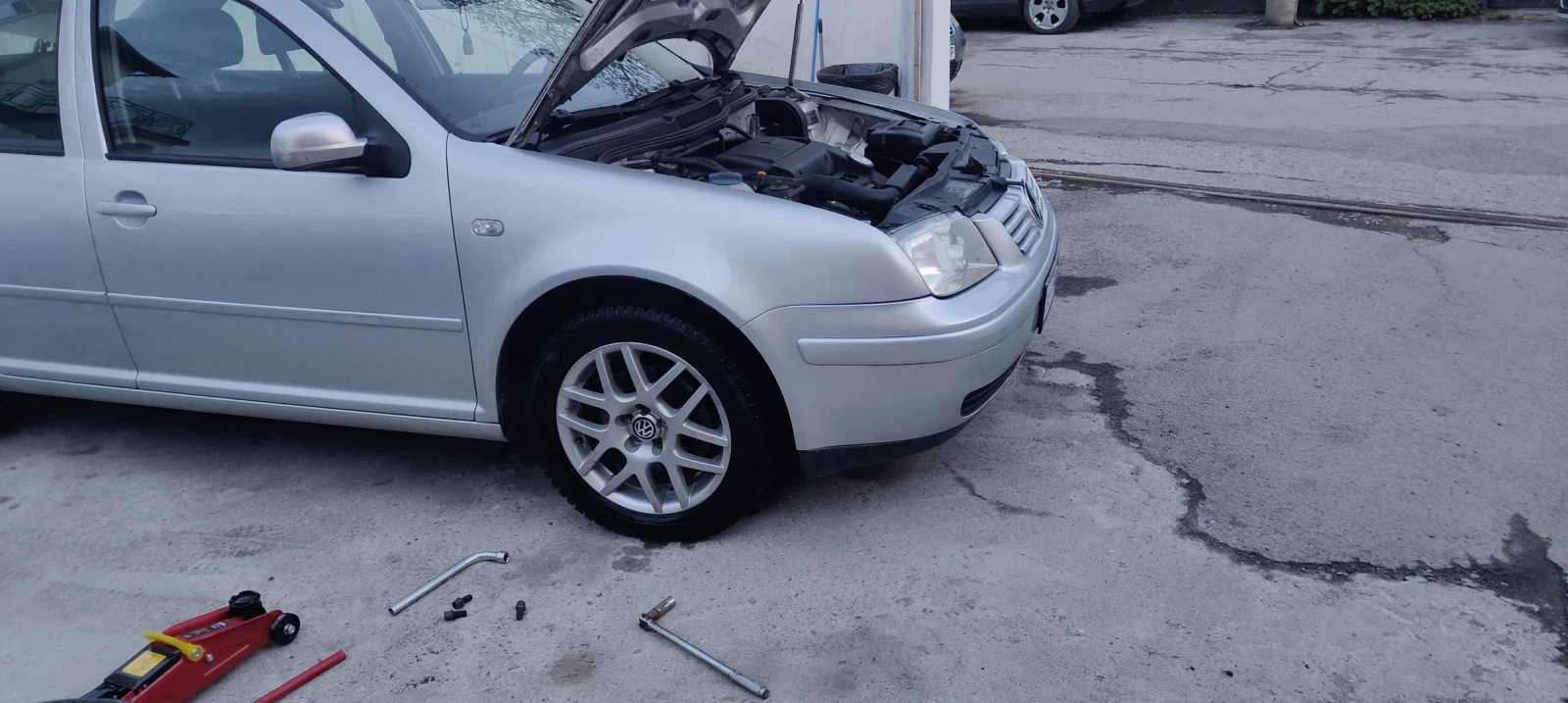 VW Bora 1.4///16, снимка 6 - Автомобили и джипове - 54288317