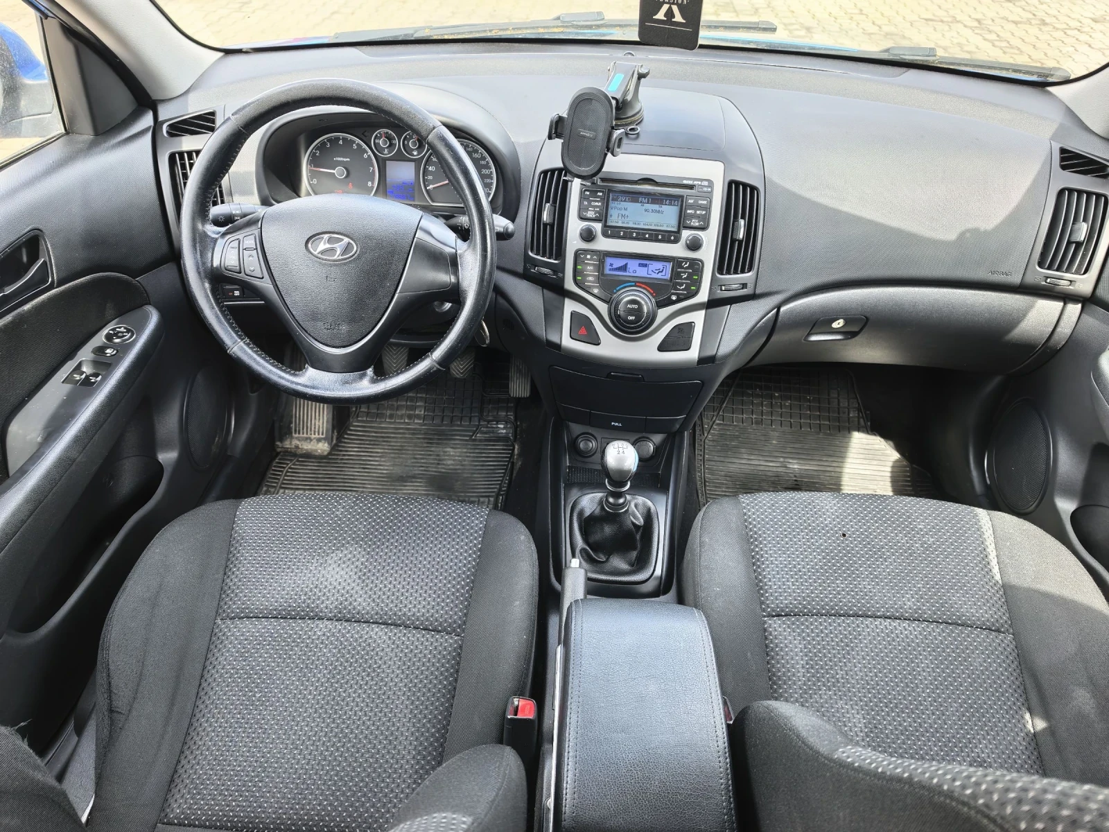 Hyundai I30 Бензин 1.4 90кс, снимка 13 - Автомобили и джипове - 54620641