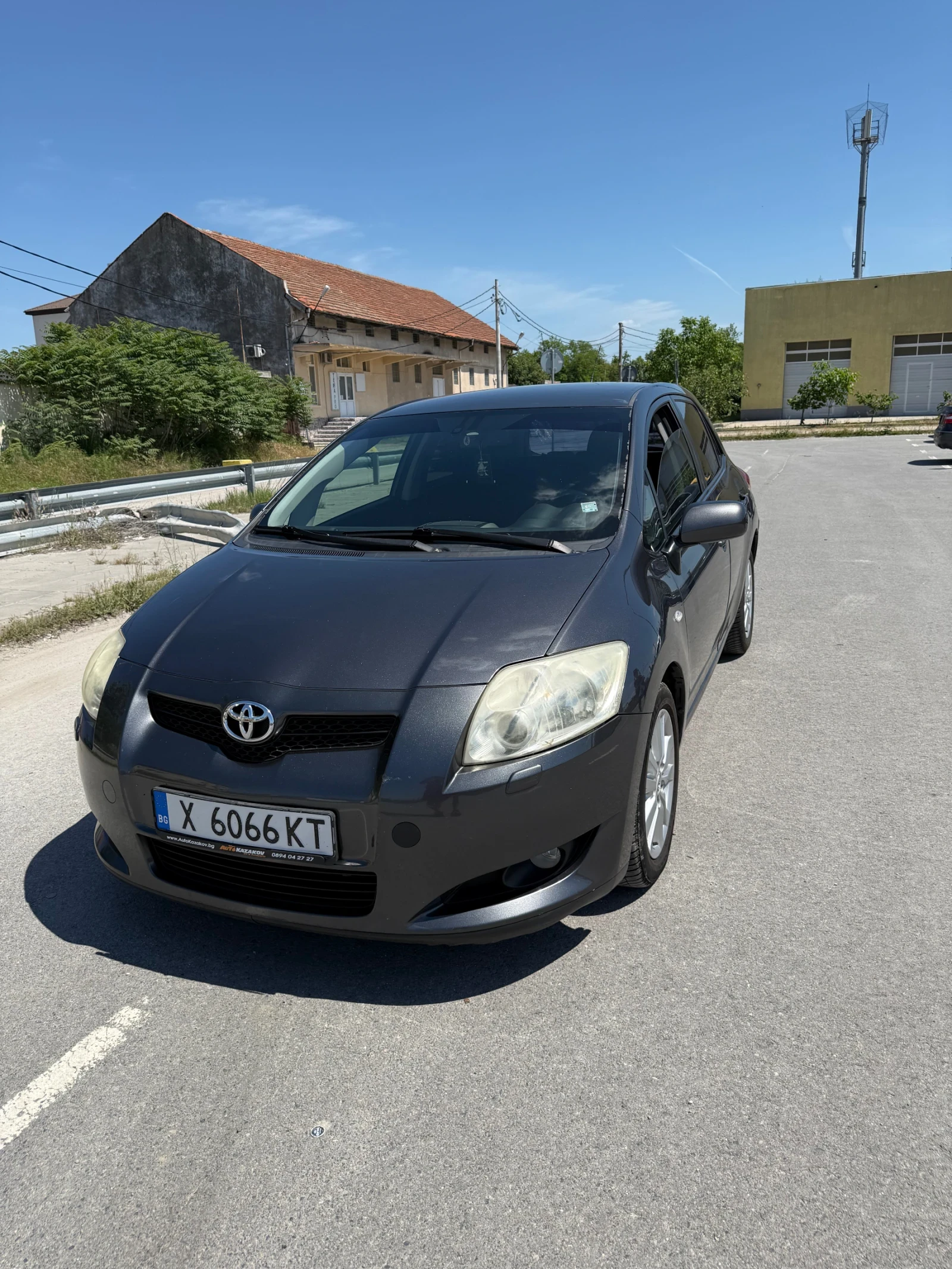 Toyota Auris, снимка 8 - Автомобили и джипове - 54683266