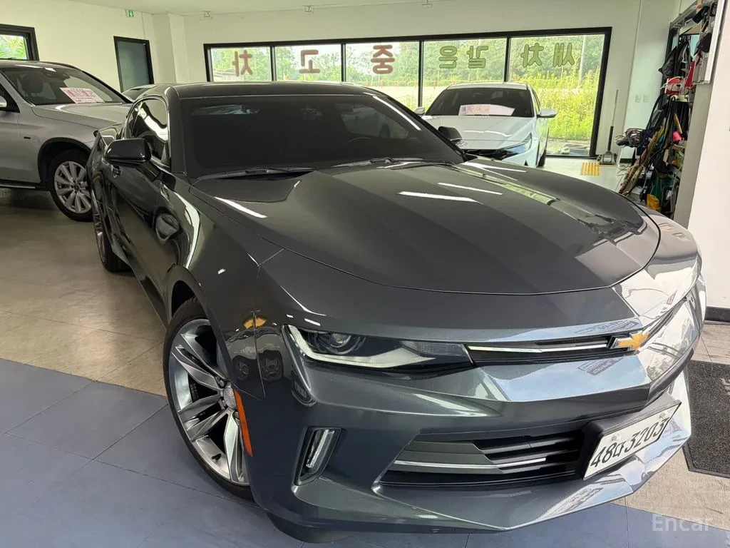 Chevrolet Camaro SS 6.2 V8