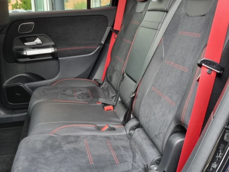 Mercedes-Benz GLB 35 AMG 4-MATIC BURMESTER CARBON HEAD UP NIGHT, снимка 15 - Автомобили и джипове - 52012500