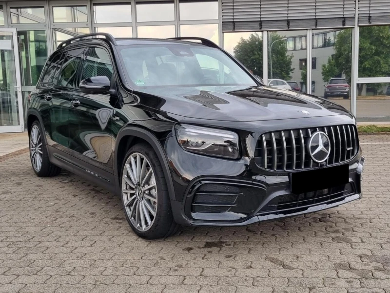 Mercedes-Benz GLB 35 AMG 4-MATIC BURMESTER CARBON HEAD UP NIGHT, снимка 4 - Автомобили и джипове - 52012500