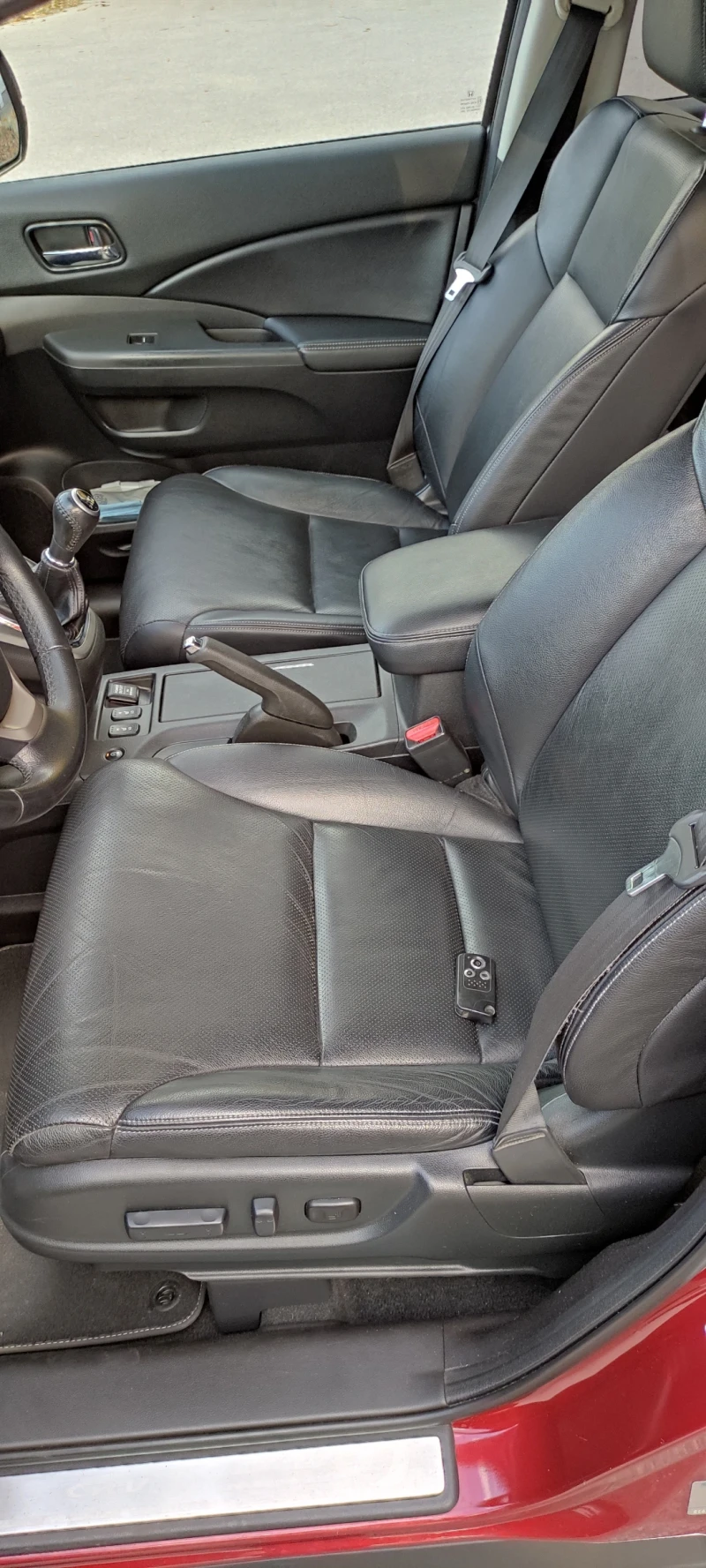 Honda Cr-v  EXECUTIVE 2.2 i-DTEC /NAVI, PANORAMA, KOJA, XENON, снимка 13 - Автомобили и джипове - 52562489