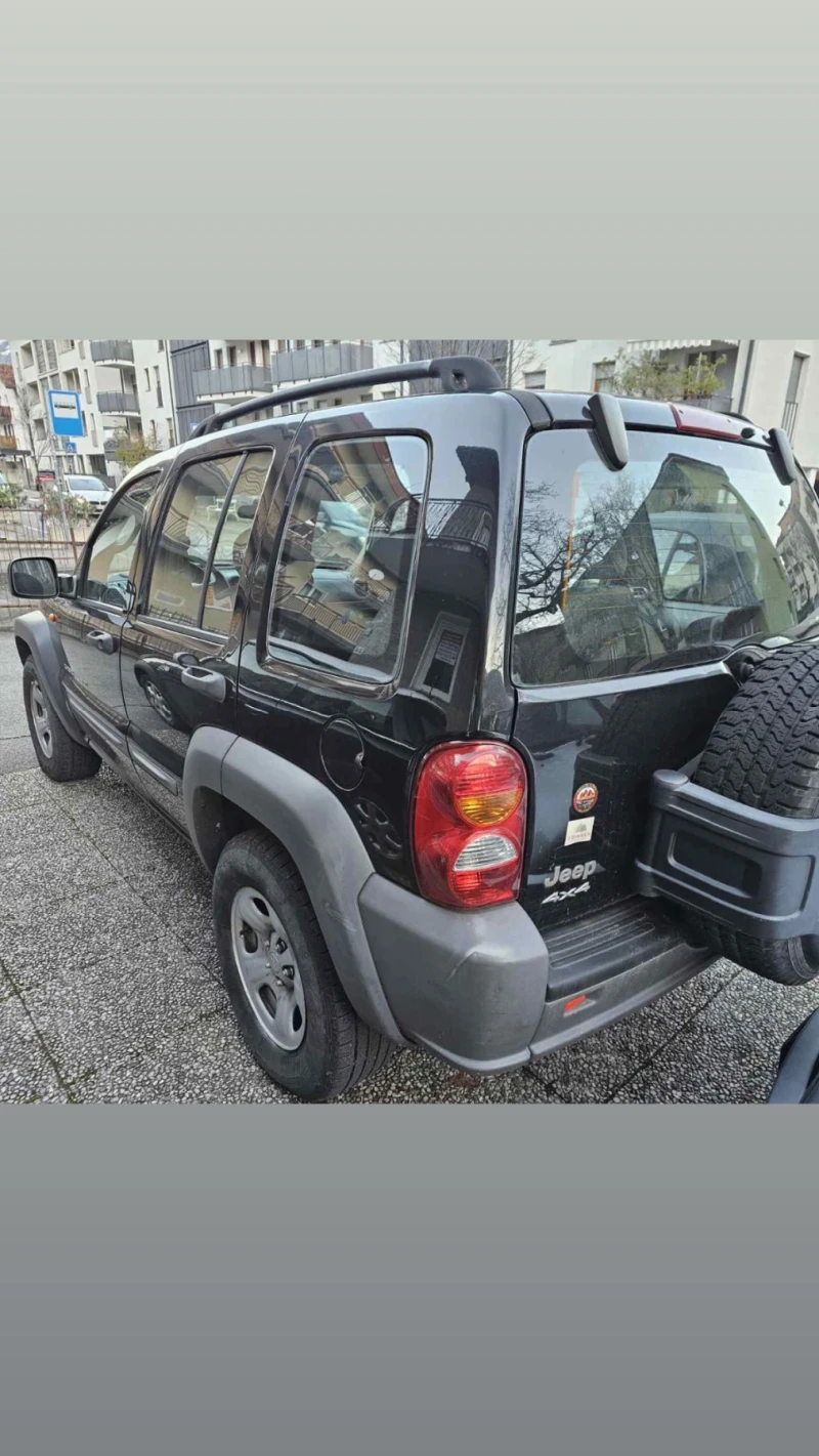 Jeep Cherokee 2.8CRDI, снимка 4 - Автомобили и джипове - 53243754