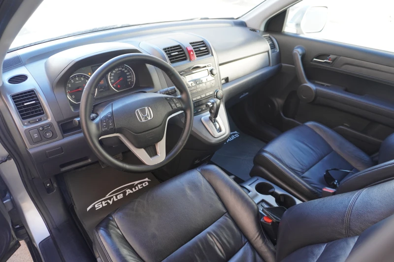 Honda Cr-v 2.0i Executive AWD, Автоматик, Кожа, Пано, снимка 9 - Автомобили и джипове - 53447875