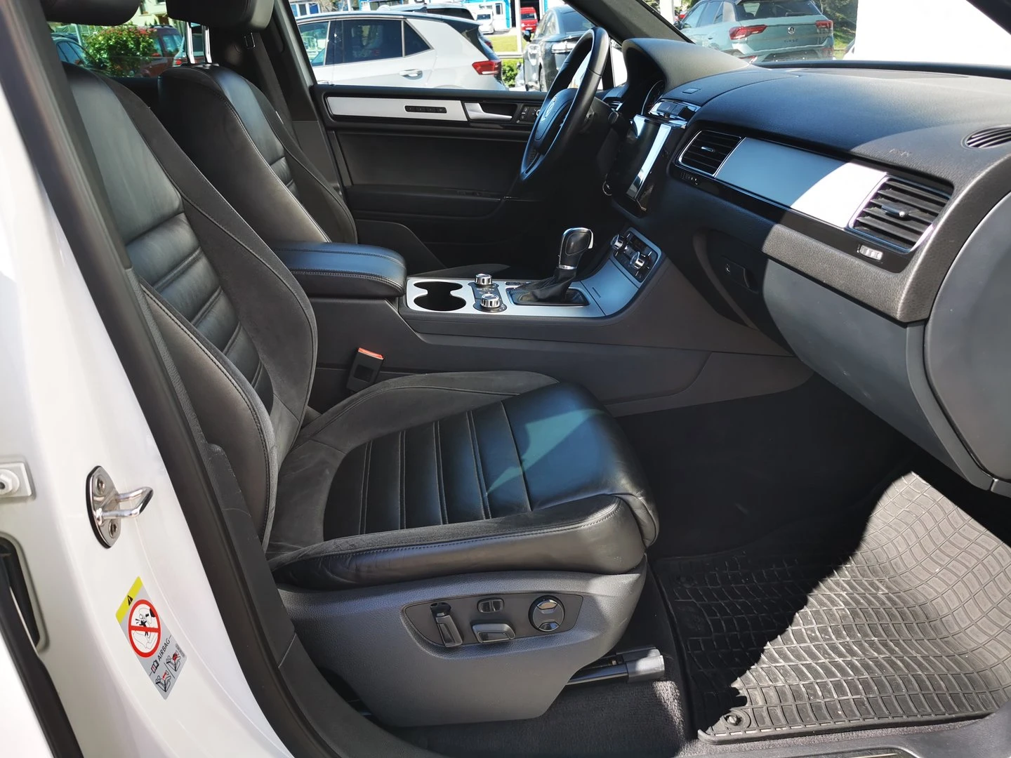 VW Touareg V6 TDI BMT - изображение 6