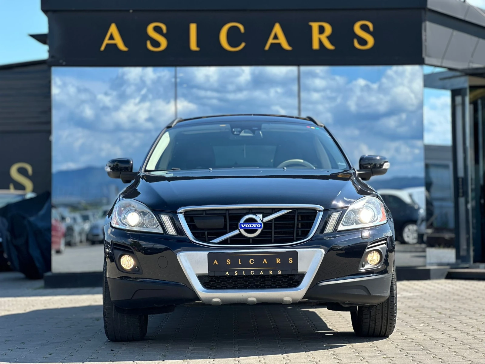 Volvo XC60 / 2.4D / 175HP / SUMMUM /  - изображение 8