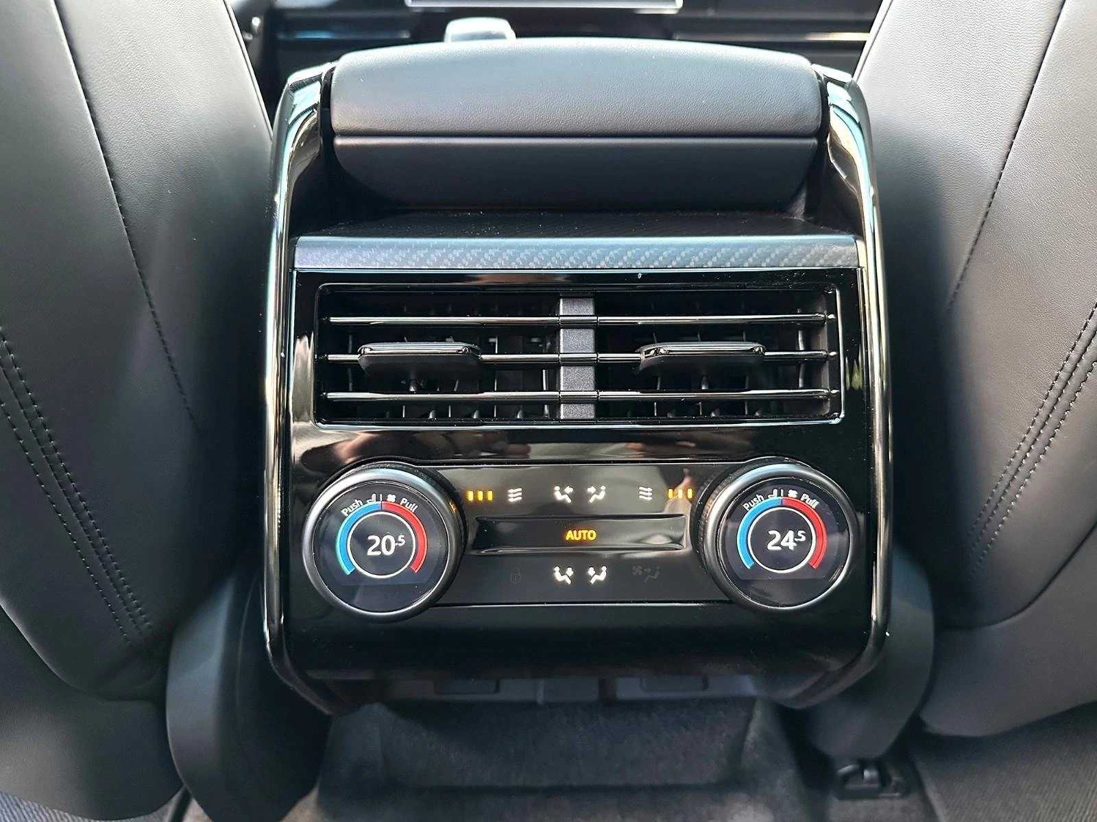 Land Rover Range Rover Sport P635 SV EDITION ONE/CARBON/MERIDIAN/HEAD UP/360/ | Mobile.bg   17