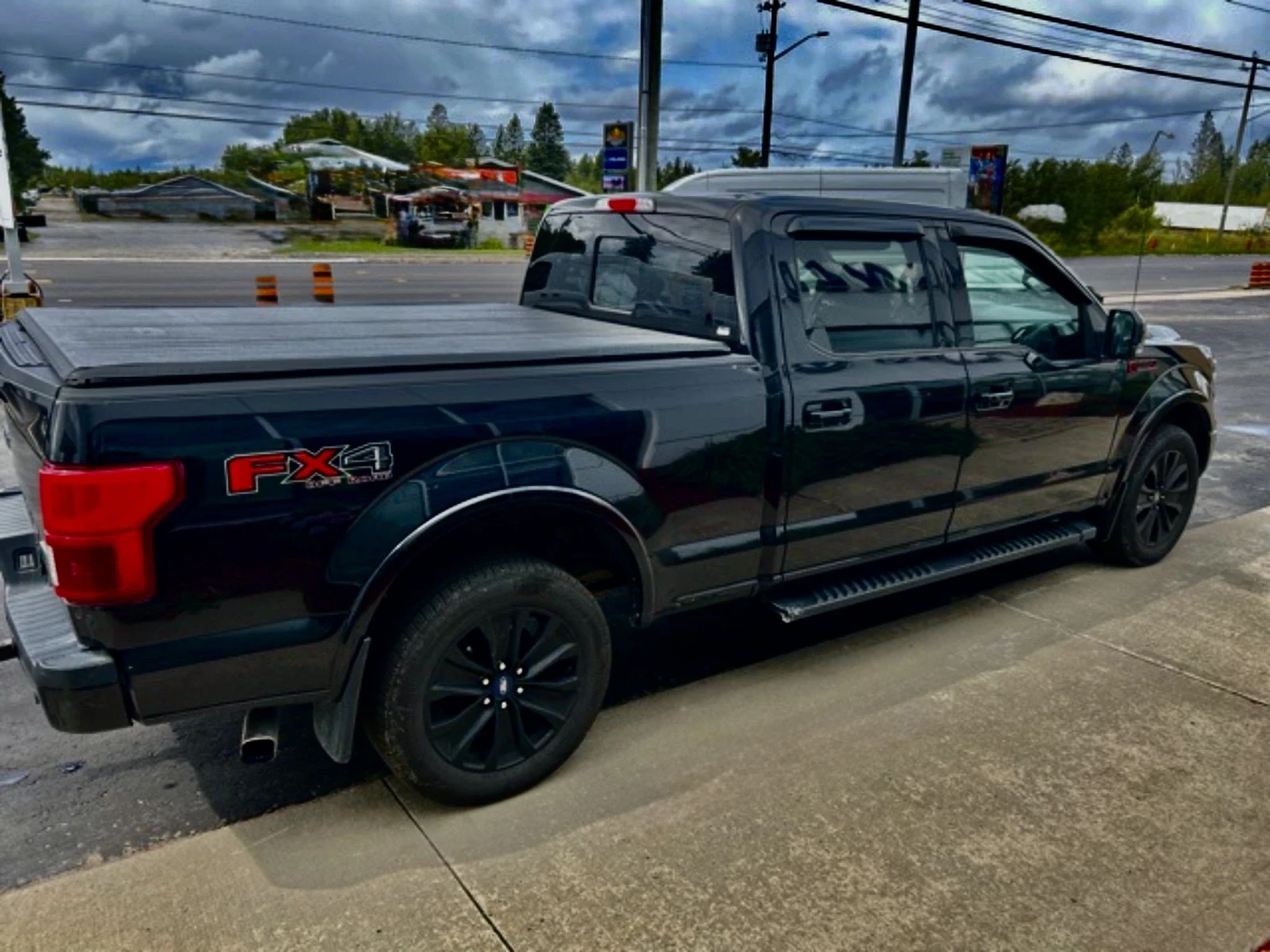 Ford F150 Lariat sport edition  - изображение 4