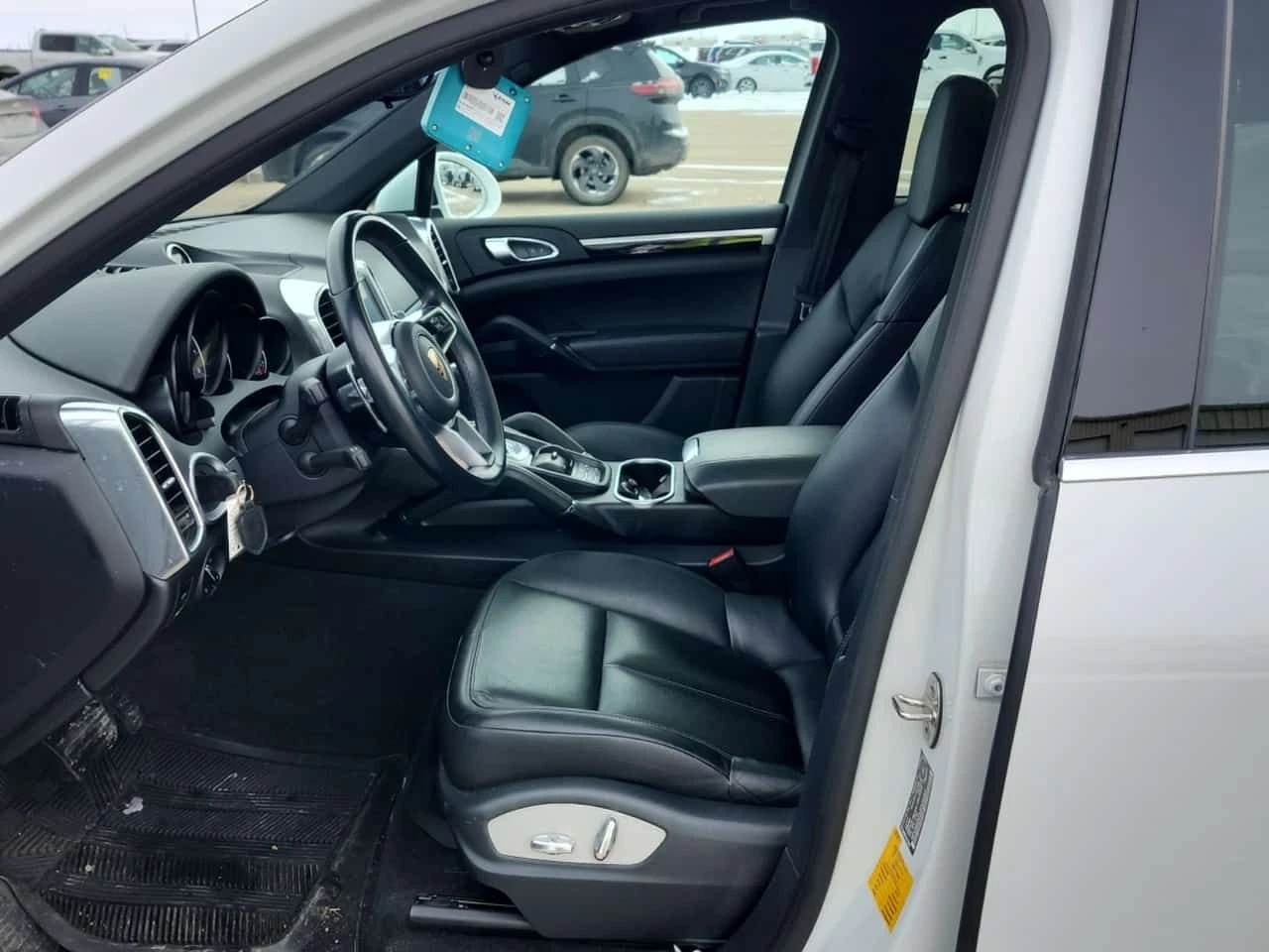 Porsche Cayenne  CARFAX /CAMERA/ BOSE , снимка 5 - Автомобили и джипове - 53825388