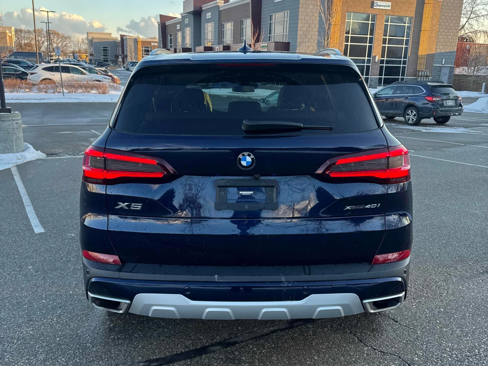 BMW X5 CARFAX * АВТОКРЕДИТ * ПРОГНОЗНА ЦЕНА ДО БГ, снимка 4 - Автомобили и джипове - 54497450
