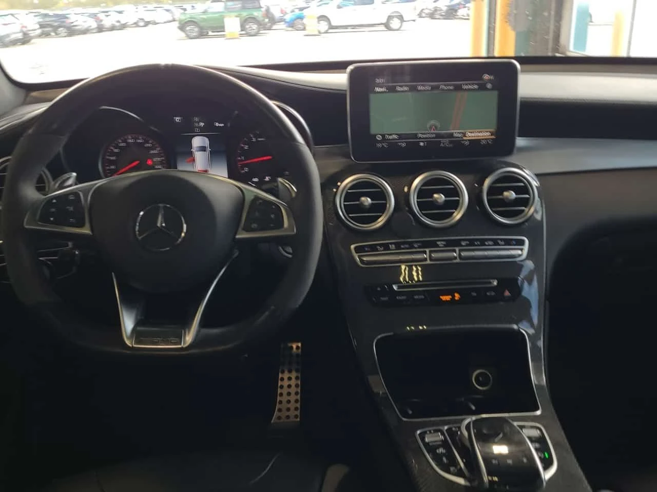 Mercedes-Benz GLC 63 AMG  S * BURMESTER * 360 * PANO * CARFAX, снимка 10 - Автомобили и джипове - 54512670