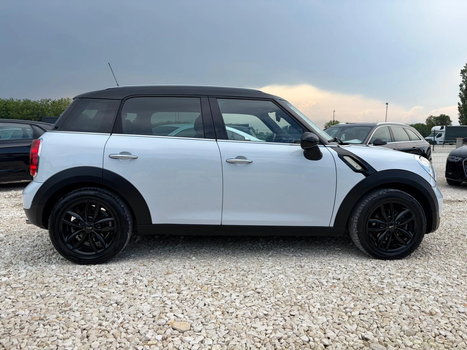 Mini Countryman 2.0D ALL4AVTOMAT PANORAMA KOJA NAVI PODGREV TEGLIC, снимка 7 - Автомобили и джипове - 54782084