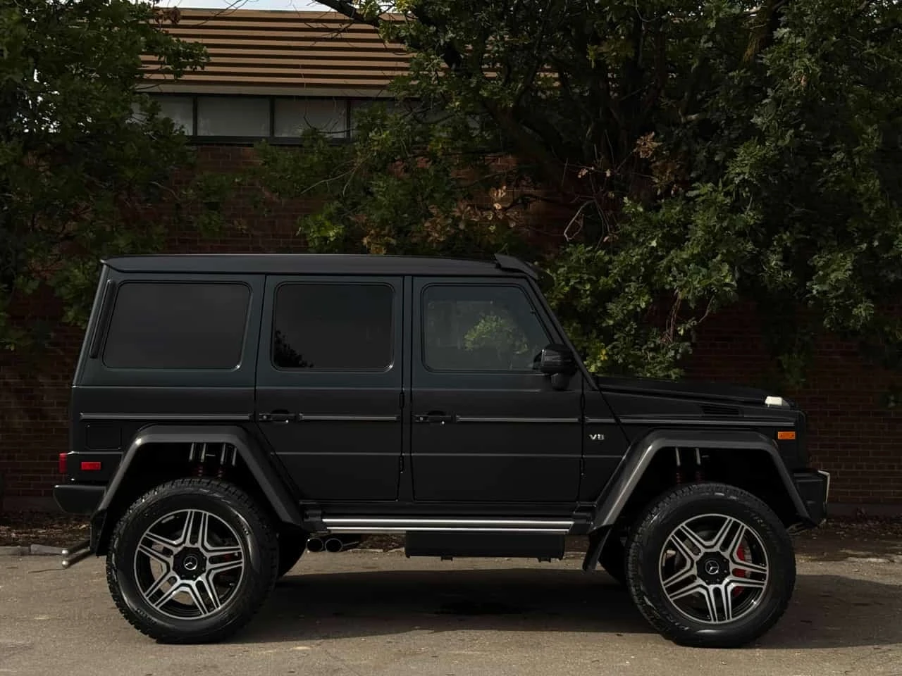 Mercedes-Benz G 500 * 550 4x4 Squared * CARFAX * DESIGNO * HARMAN * , снимка 3 - Автомобили и джипове - 56279459