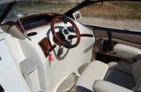 Моторна яхта Regal 2150 lsc, снимка 3