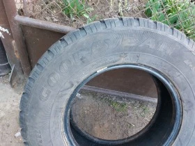 Гуми Зимни 225/75R16, снимка 5 - Гуми и джанти - 40485906