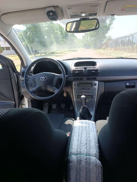 Toyota Avensis газ, снимка 7