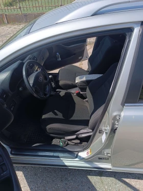 Toyota Avensis газ, снимка 5