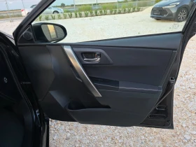 Toyota Auris 1.6 Vvti с Гаранция в Тойота Navi Камера, снимка 7
